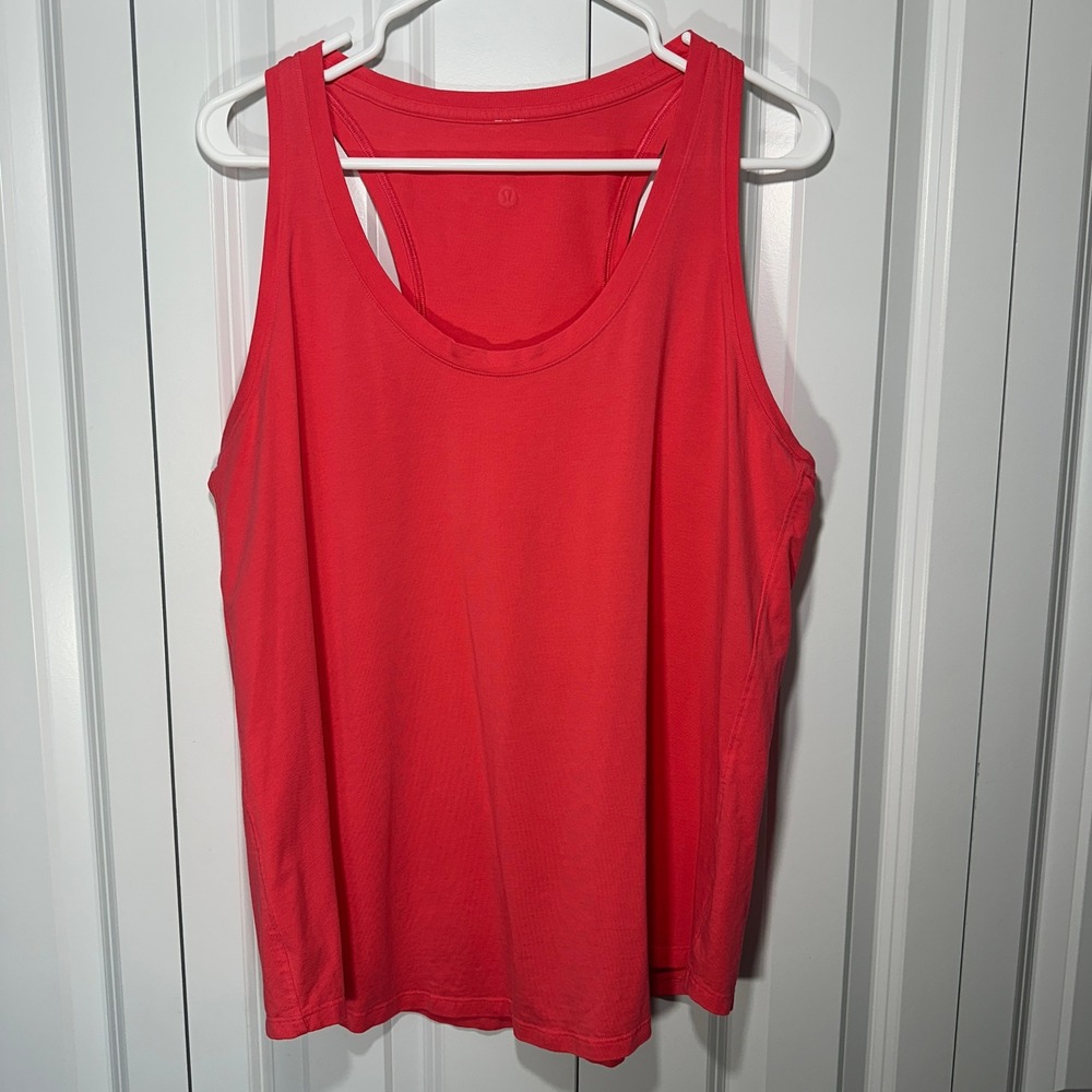 Lululemon Racerback Love Tank Top Womens 10 Pink Activewear Scoop Neck Curved